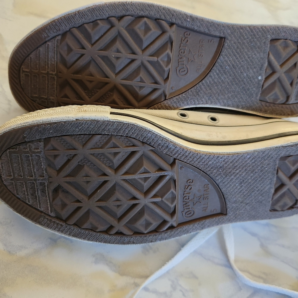 All Star Converse - Picture 2 of 13